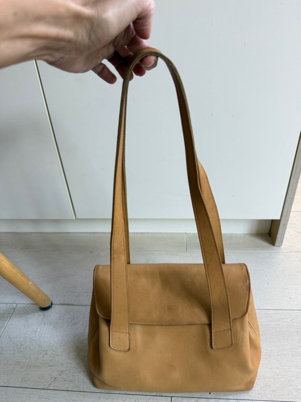 Gorgeous Coach Leather Shoulder Bag